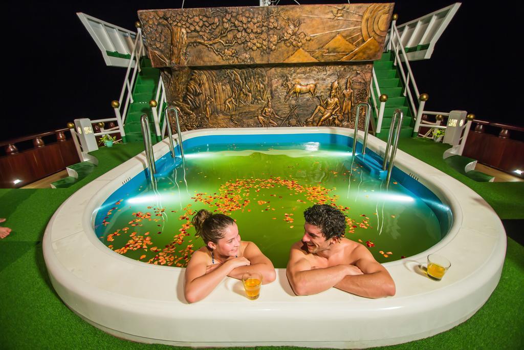 Hotel Dragon Legend Cruise Ha Long Zewnętrze zdjęcie