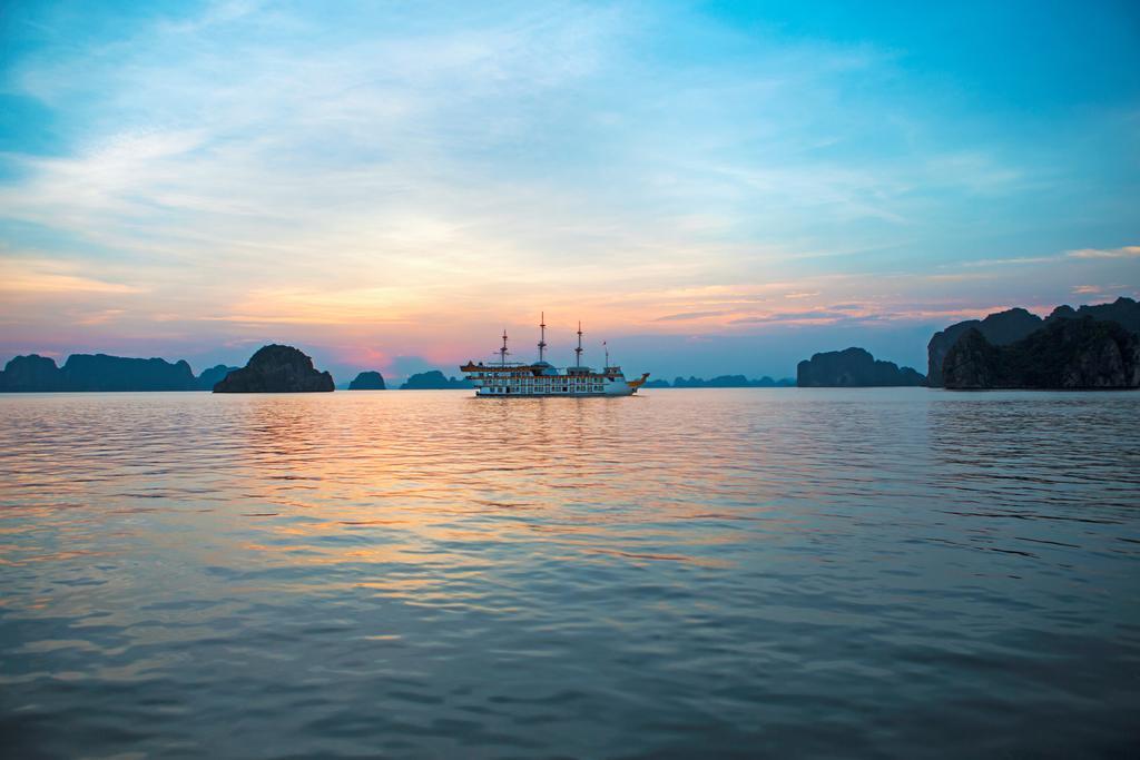 Hotel Dragon Legend Cruise Ha Long Zewnętrze zdjęcie